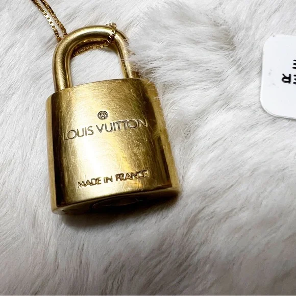 Authentic Louis Vuitton Brass Lock #317 No Key with After Market Box Chain 24” - Picture 11 of 15